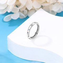 Women Ring 925 Sterling Silver Blue Zircon Snowflake Ring Winter Christmas Wedding Par close-up view