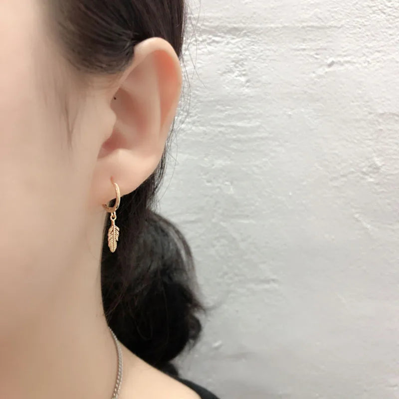 VENTFILLE 925 Sterling Silver Hot Sale Korean Feather Earrings Simple Temperament Exq alternate view