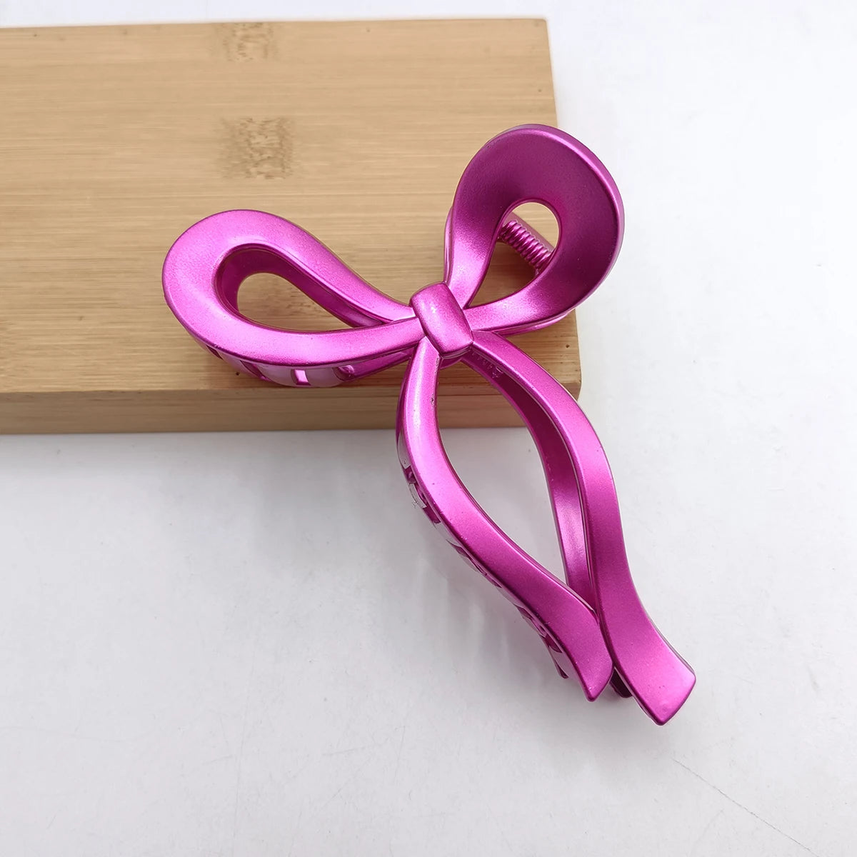 13cm New Elegant Metallic Color Ribbon Bow Hair Clip for Women Large Anti Slip Ponytail Claw Clip Hairpins Crab Hair Accessories