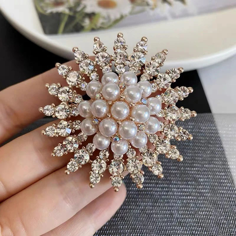Elegant Pearl Flower Brooch Pin Badge For Women Girls Fashion Clothes Decoration Jewelry Gifts