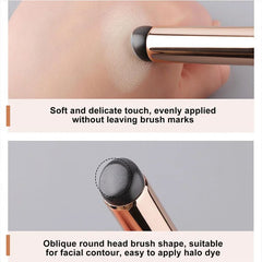 Silicone Lip Brush with Cover Cap | Soft Concealer Makeup Brush detail view