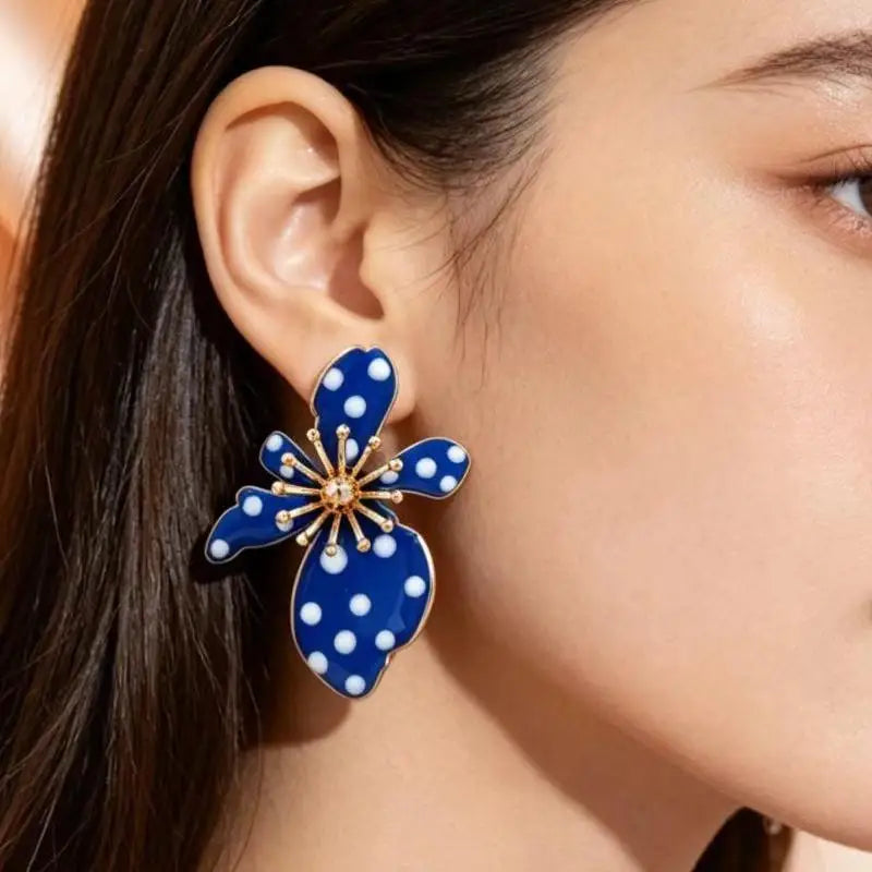 Pearl Flower Earrings Black Shaped Dangle Drop White Faux Polka Dot Gold Tone Details close-up view