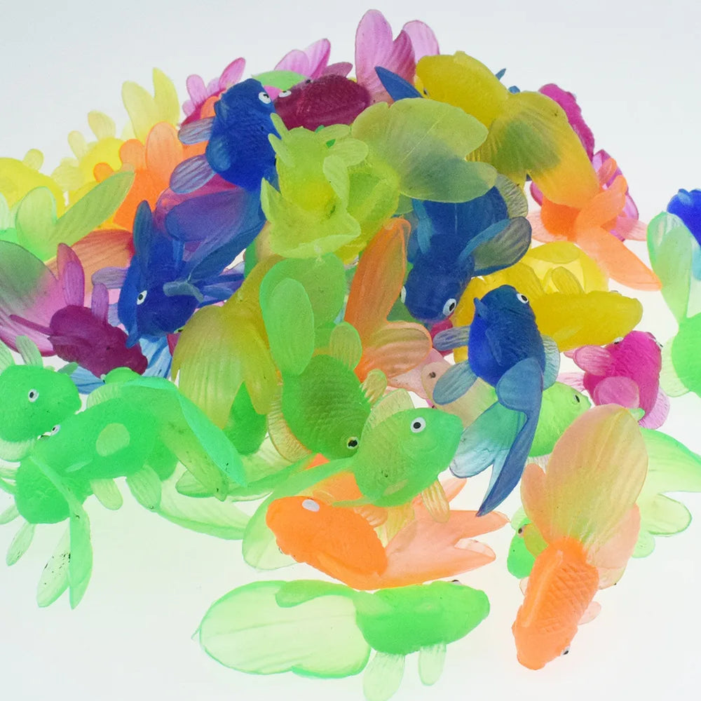 5/10/20Pcs/lot Colorful Simulation Goldfish Model Soft Rubber Gold Fish Small Goldfish close-up view