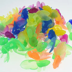 5/10/20Pcs/lot Colorful Simulation Goldfish Model Soft Rubber Gold Fish Small Goldfish close-up view