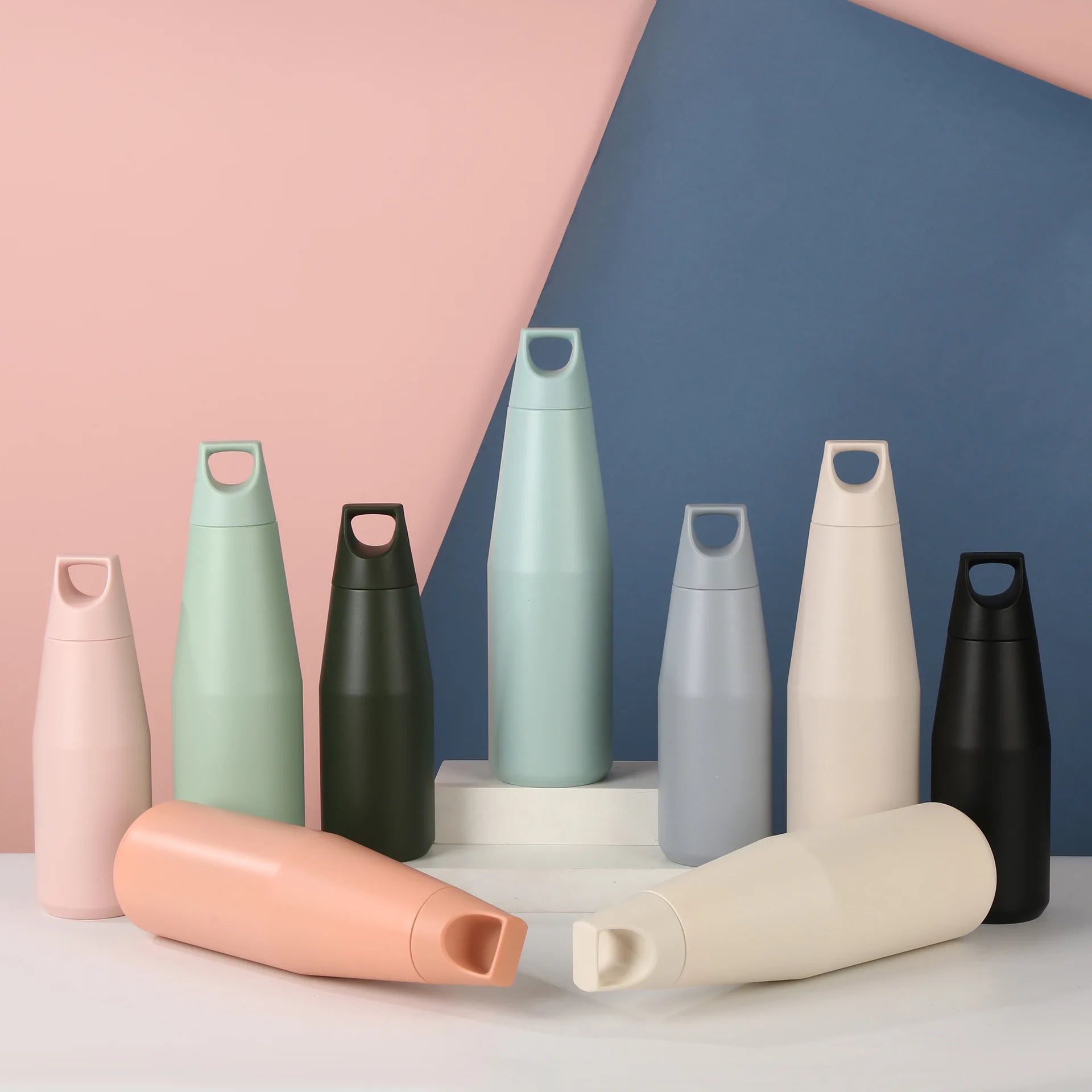 Steel Japanese Style Vacuum Thermos 580/1080ml Double Wall Ice Cooler Home Vacuum Spo lifestyle view