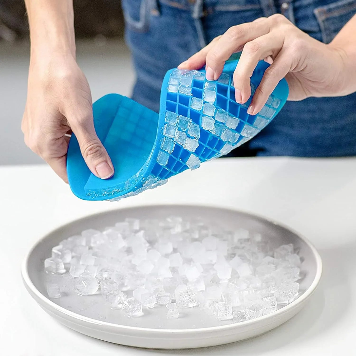 Mini Ice Box Food Grade Material Small Cube Maker 160 Small Grid Crushed Ice Pure Sil alternate view