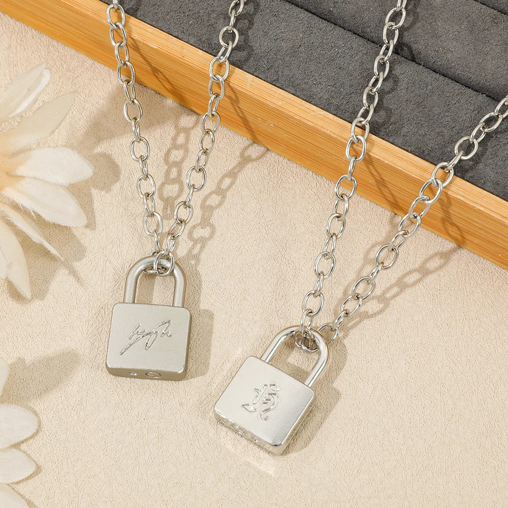 Fashionable Creative Hyunjin Lock Necklace Same As Huang Xuanchen's Style New Punk Neckl detail view