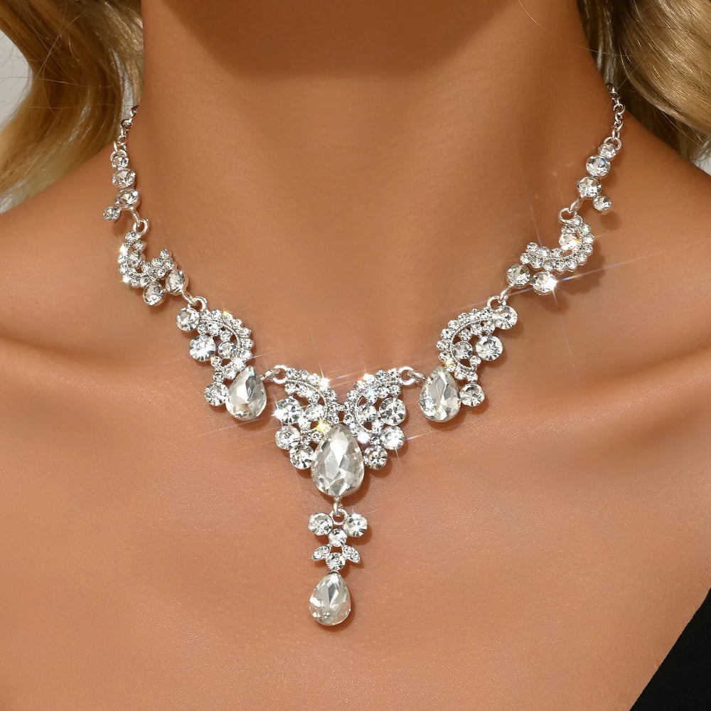 Water Drop Leaf Necklace | Women's Fashion Jewelry for Date and Party detail view