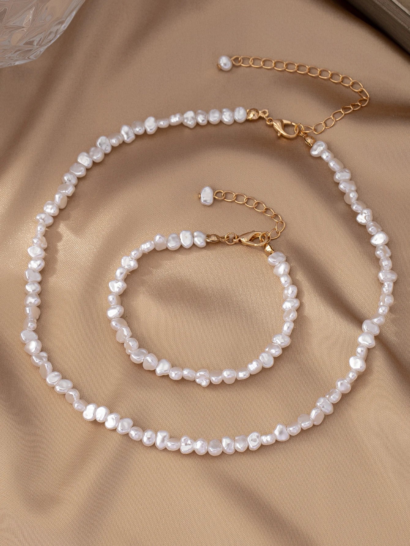A Set of Irregular-Shaped Freshwater Pearl Necklaces, Versatile Layered Necklaces, High- detail view