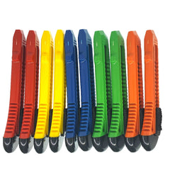 Retractable Utility Knife | 18mm Razor Sharp Box Cutter with 10 Blades close-up view