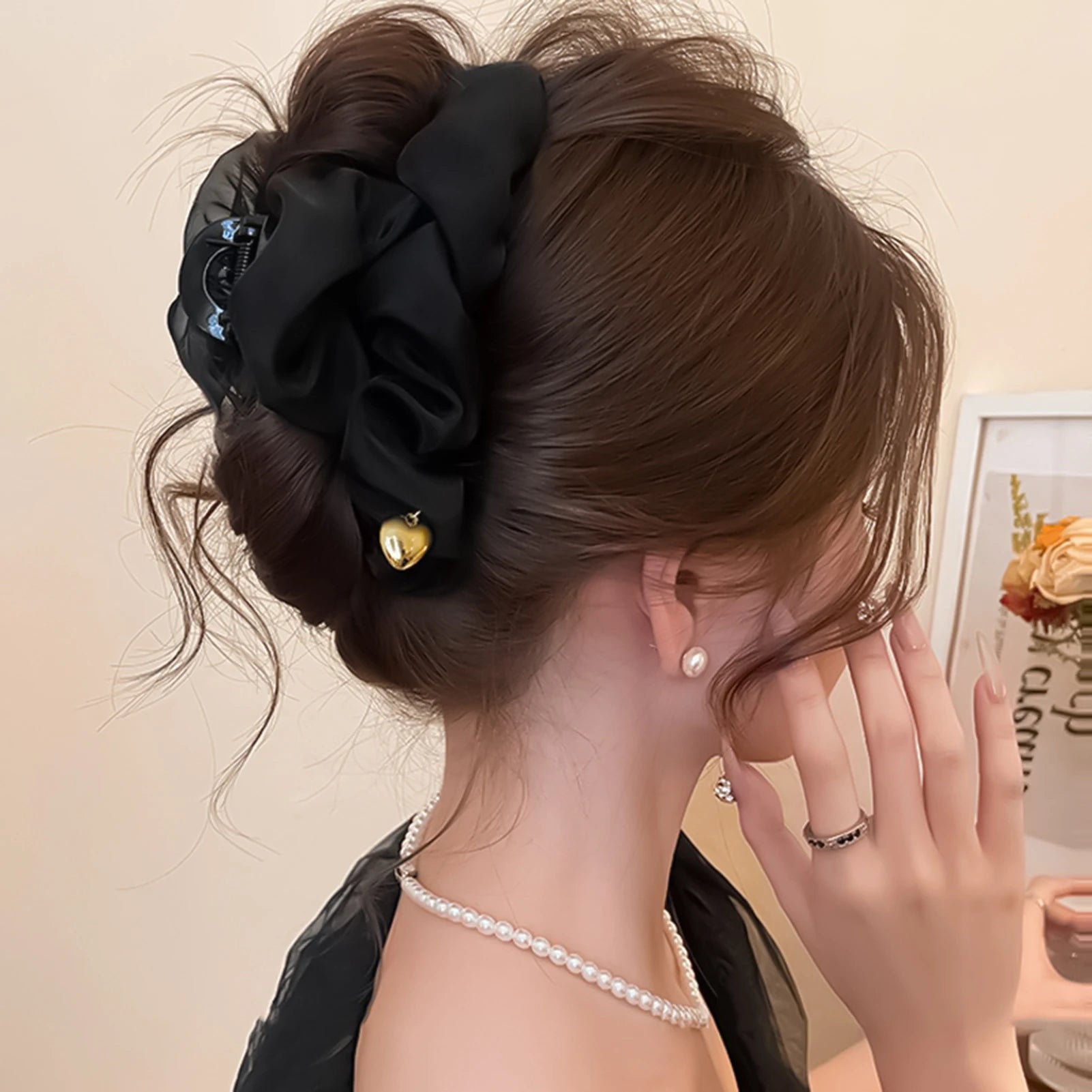 Gentle Large Hair Claw For Women Trendy Elegant Pleated Mesh Shark Gripper Korean S additional angle