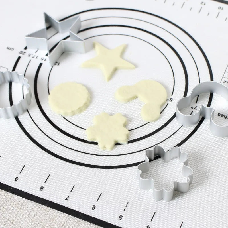 Silicone Baking Supplies Rolling Mat Housewares Kitchen Food Grade Pastry and Pastr additional angle