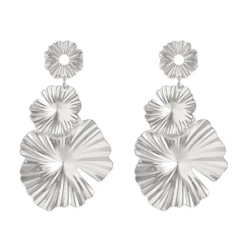 Exaggerated Metal Leaf Flower Drop Earrings for Women Fashion Gold Color Long Geometri close-up view