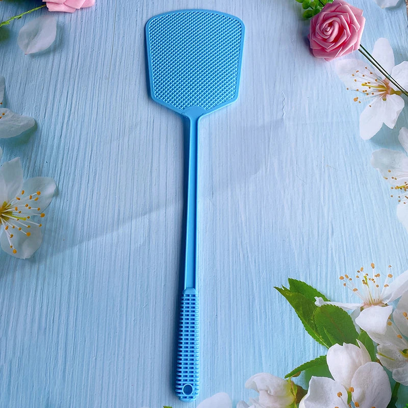 Large Plastic Fly Swatter | Extended Handle Manual Mosquito Swatter detail view