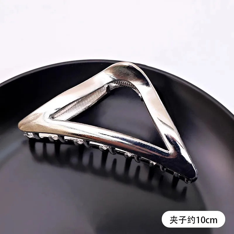 Vintage Silver Geometric Metal Hair Claw For Women Girls Long Hair Holder Headband Hair detail view