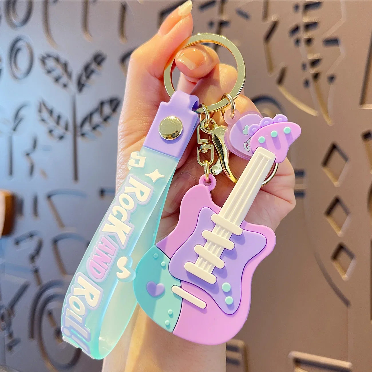 Creative Guitar Keychain | Cool Car Pendant for Music Lovers detail view