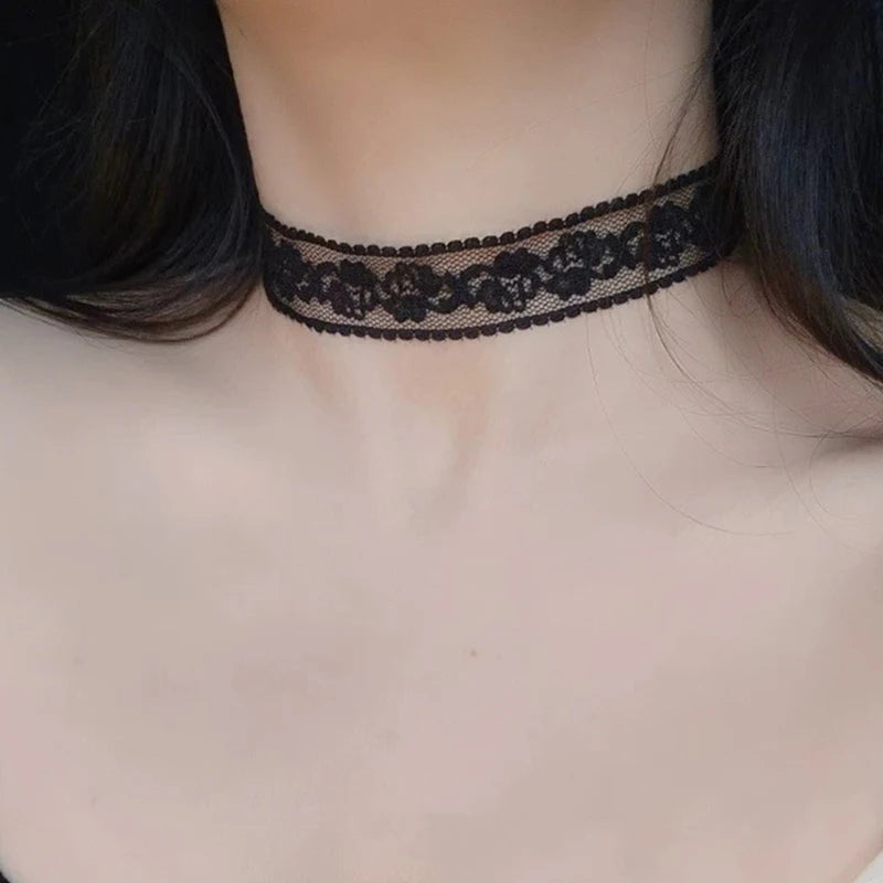 Short Lace Choker Nekclace for Women Girl Black White Color Fashion Romantic Necklace Gi detail view