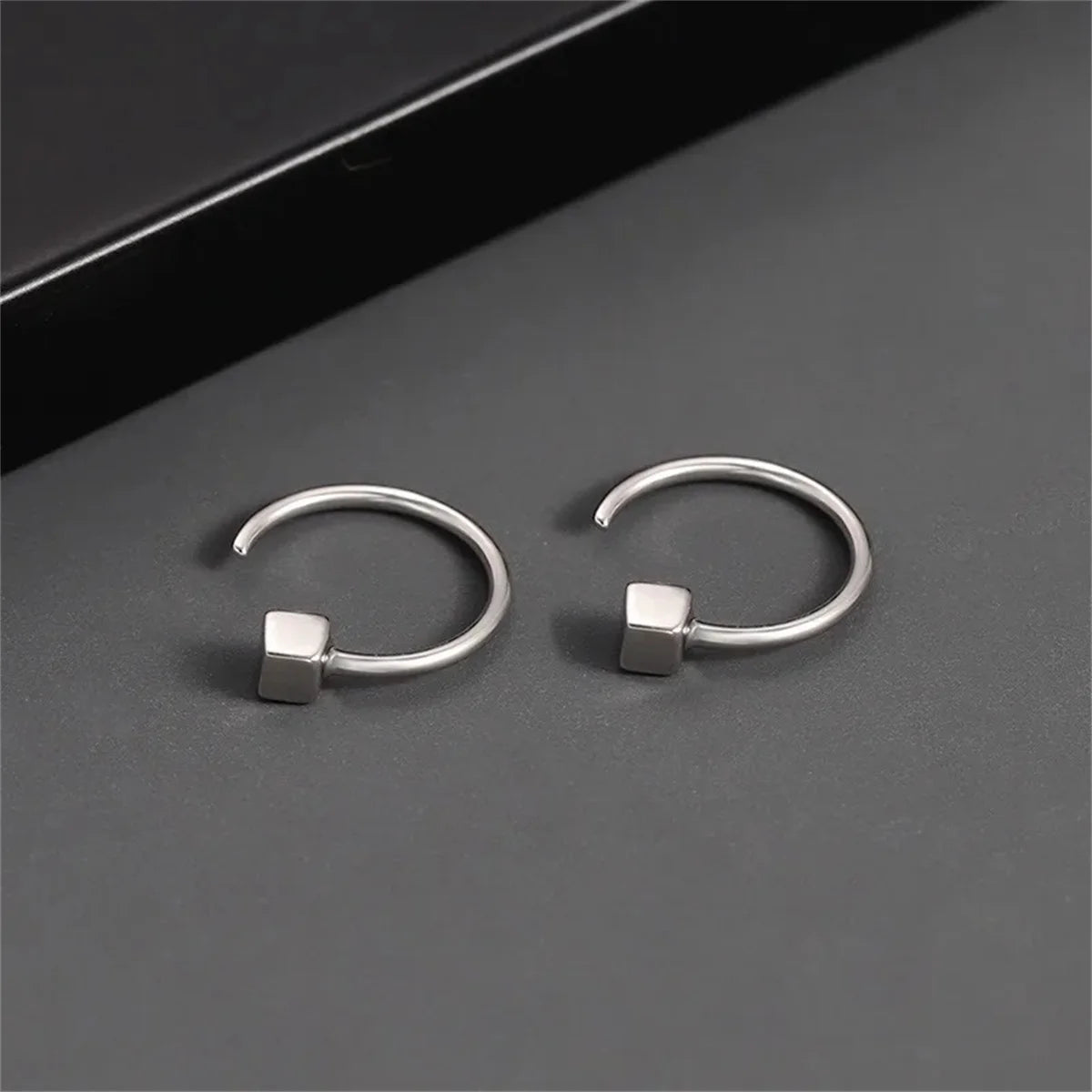 2pcs Vintage Minimalist Square Stud Earrings | Stainless Steel Tragus Cartilage Helix Piercing Jewel