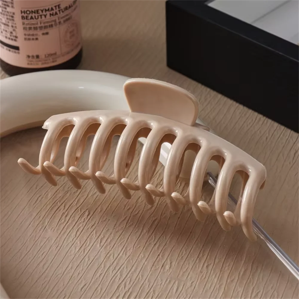 2025 New Silicone Material Hair Claw Clip Crab Barrette Girls Ponytail Hair Claws Bath C detail view