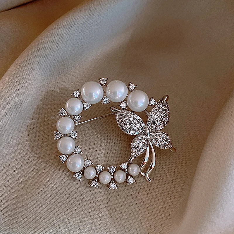 Elegant Pearl Flower Brooch Pin Badge For Women Girls Fashion Clothes Decoration Jewelry Gifts