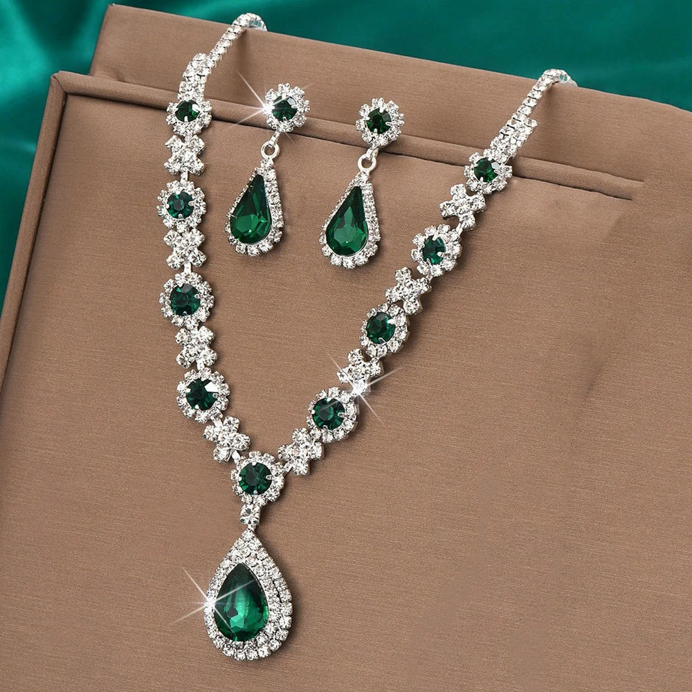 3-piece Women's Claw Chain Series Geometric Droplet Earrings Necklace Set Wedding Ban lifestyle view