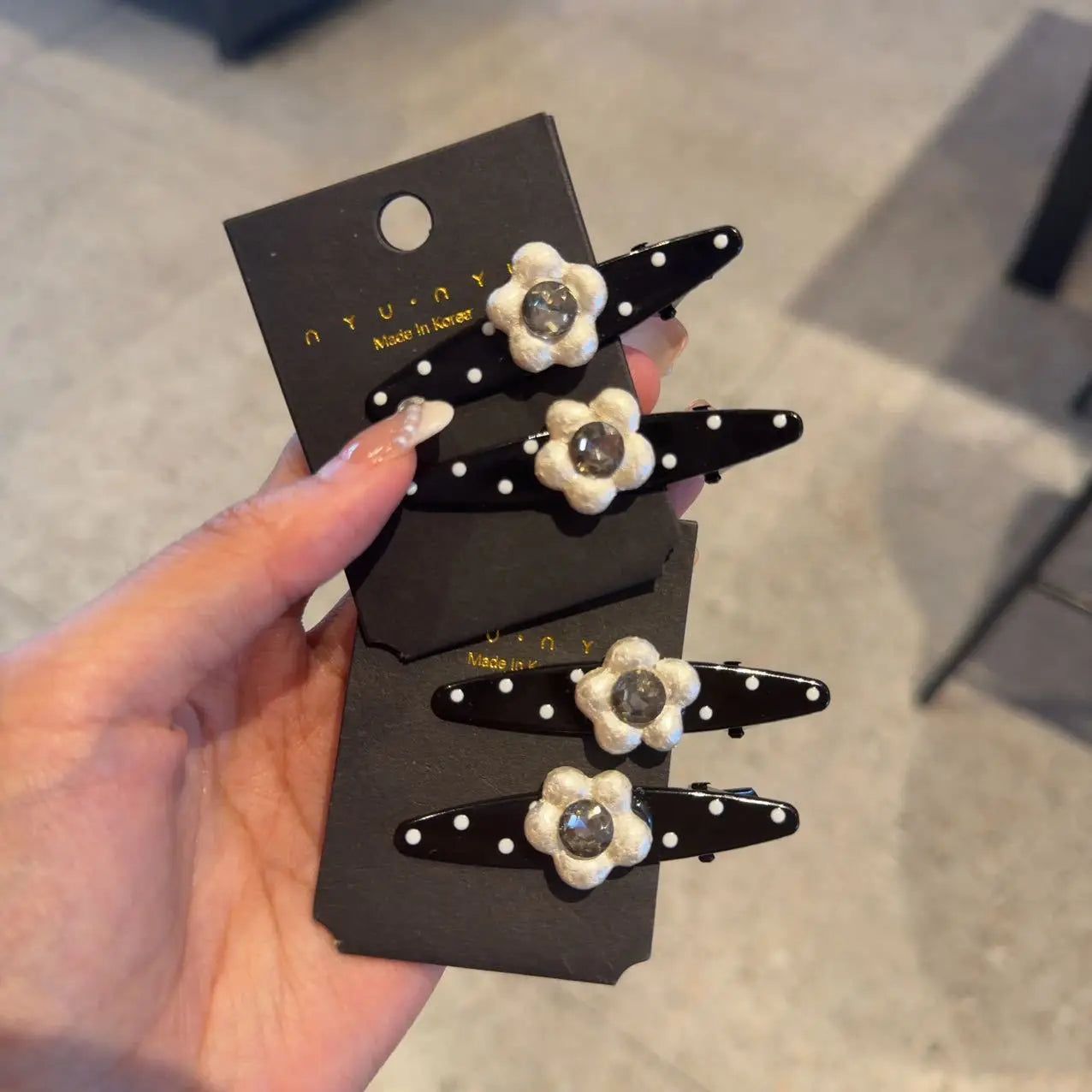 New Sweet Polka Dot Pearl Flower Clip Womens Bangs Clip Elegant Fashion Korean Style Duckbill Hair Rhinestone Accessory Pair Set