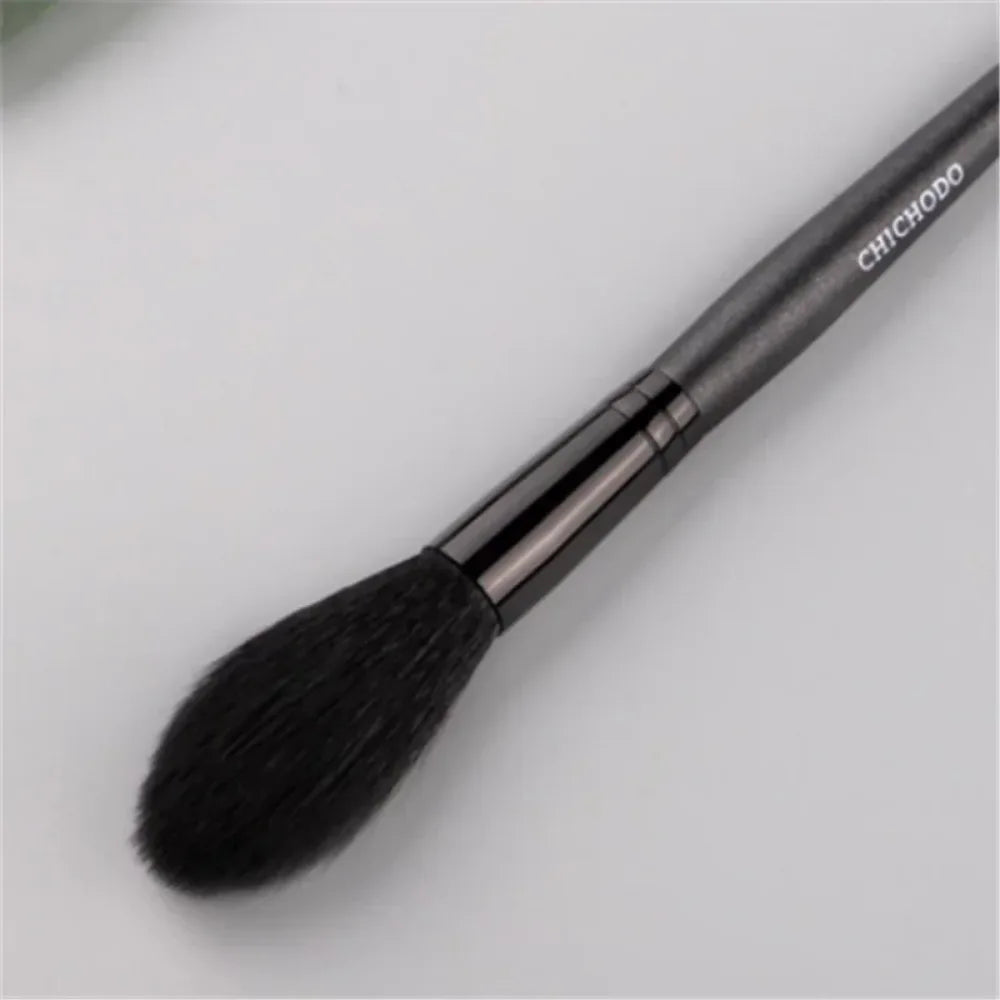 Professional Goat Hair Face Makeup Brush | Highlighter & Blush Brush lifestyle view