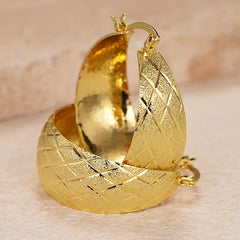 Huitan Charming Women Hoop Earrings Gold Color Metal Luxury Accessories Fashion Grace alternate view