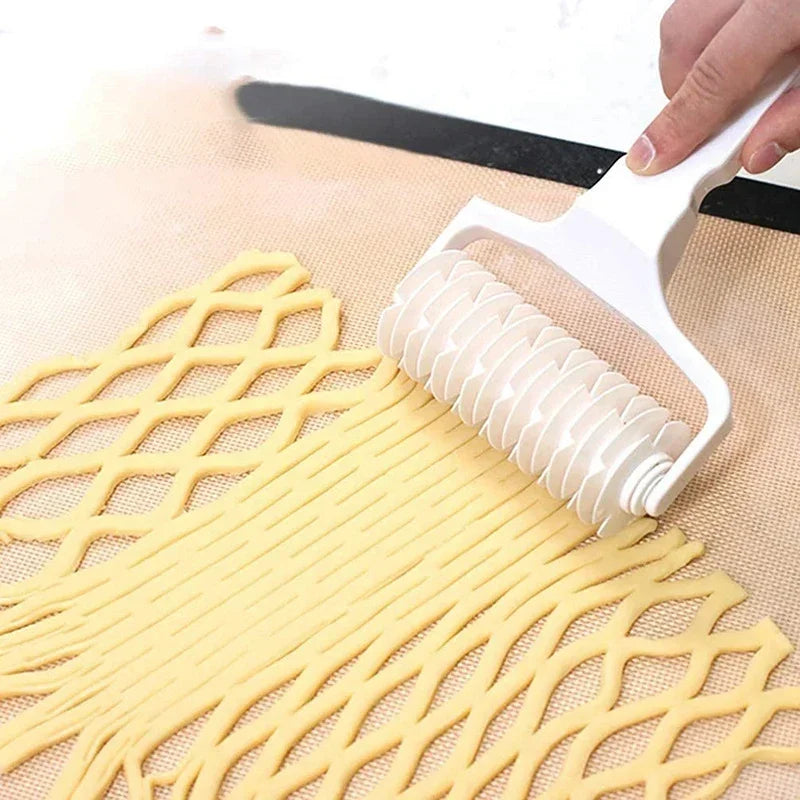 Lattice Pizza Cutter Wheel | Pastry Roller for Wellington and Baking close-up view