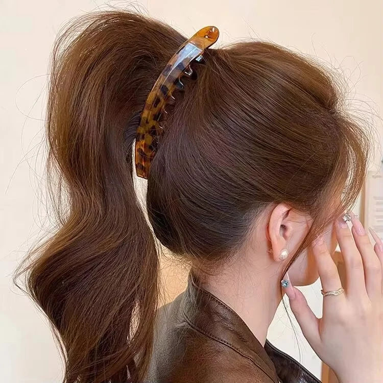 1/3pcs Tortoiseshell Banana Hair Clip Fish Shaped Hairpin For Women Hair Accessories H close-up view