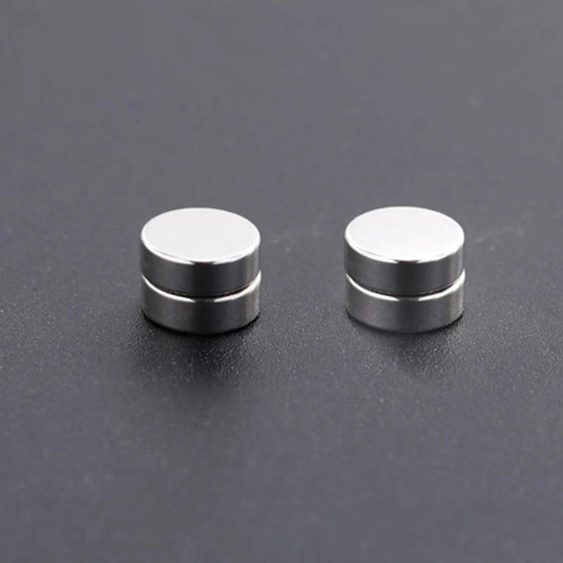 Crystal Strong Magnetic Ear Stud Clip Earrings for Men and Women Punk Round Zircon Magne detail view