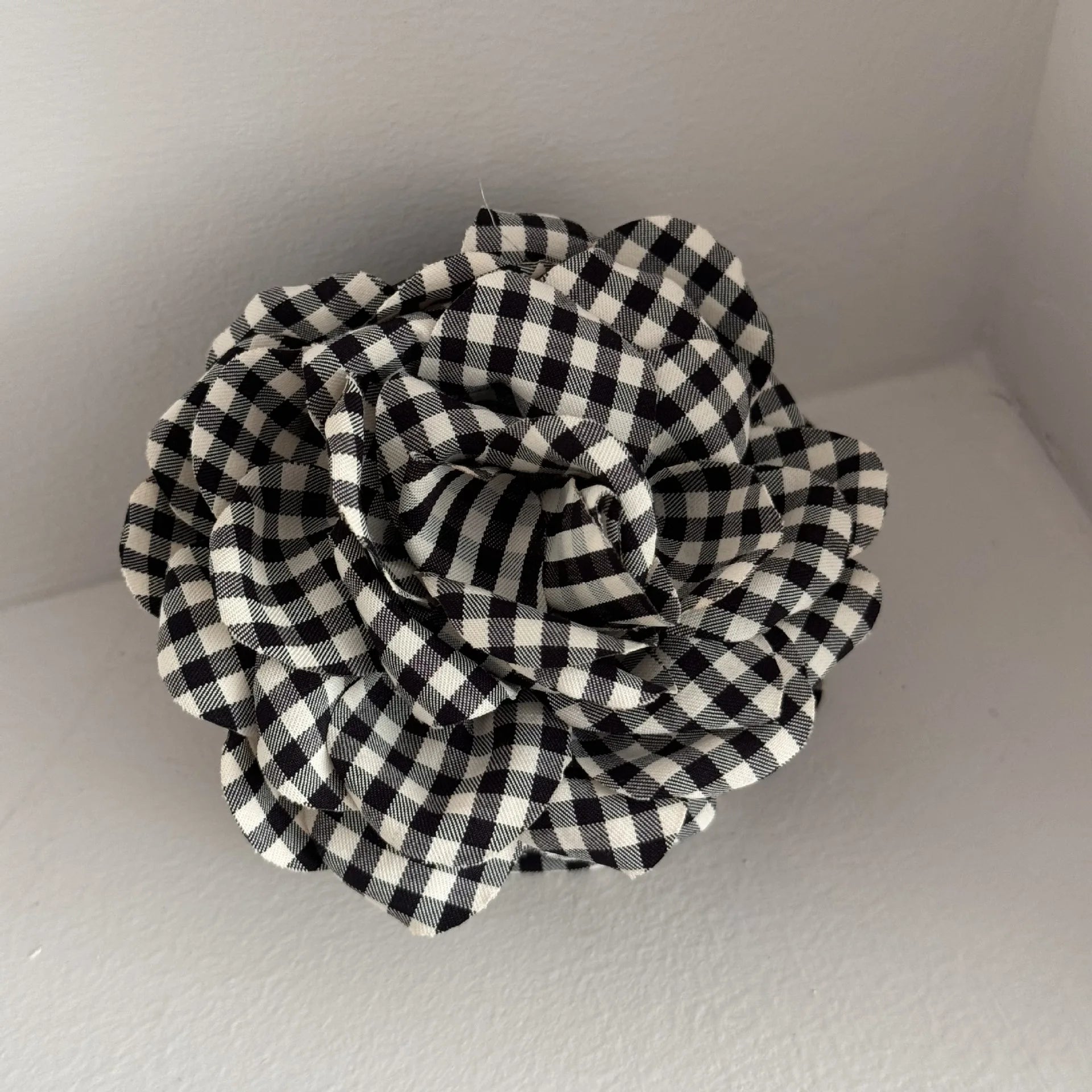 Plaid Fabric Flower Hair Claw Clips for Women Girls Korean Fashion Summer Vacation Ponytail Holder Hair Styling Accessories New