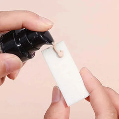 Wet and Dry Dual-Use Triangle Makeup Sponge Puff Set for Patting, Applying, and Blendi close-up view