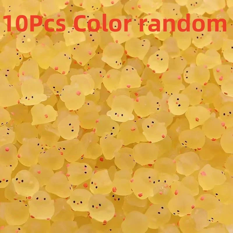 10-30PCS Mini Fluorescence Chicken Moss Toy Microlandscape Miniature Chick Figurines F close-up view