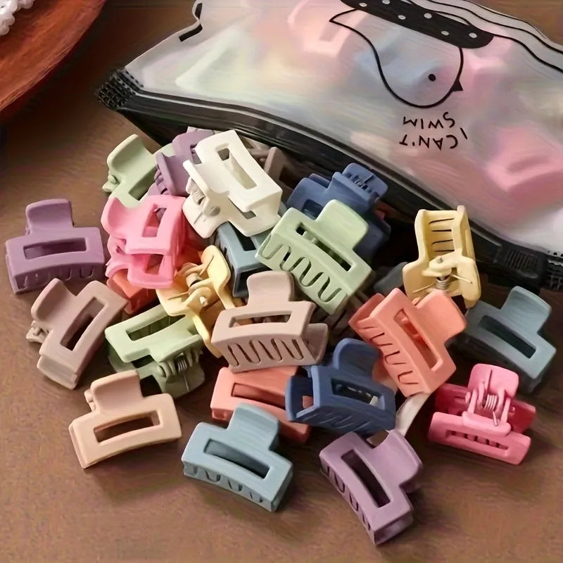 5/10/20/30 Pieces of Colorful, Small-Sized Kid’s Clip-On Hair Accessories with a Lattice Design – Va