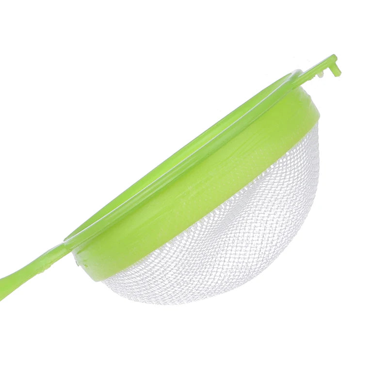 3pcs Plastic Fine Mesh Scoop Strainer Juice Tea Strainer Flour Colander Sieve Sifter P close-up view