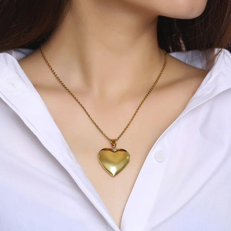 Vnox Light Heart Locket Pendants for Women Men Openable Photo Frame Glossy Stainless S close-up view