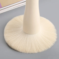 Large Fluffy Powder Brush | Professional Synthetic Bristles for All Skin Types detail view