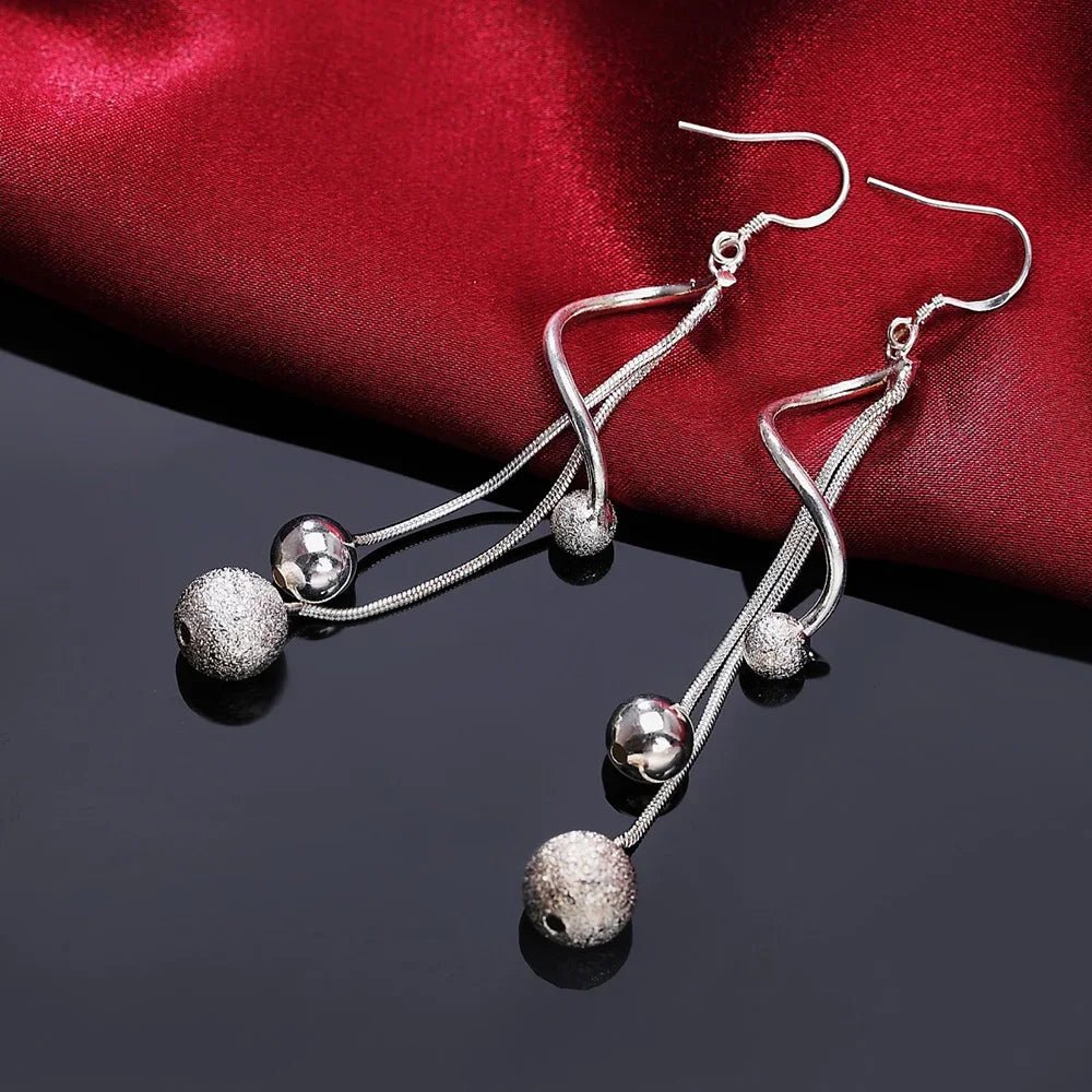 Top Quality 925 Sterling Silver Earrings Simple Round Circle Hoop Earrings For Woman F close-up view