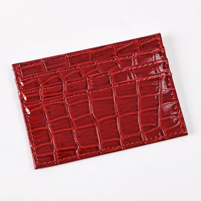 Credit Card Holder for Women Men | Slim Wallet with Crocodile Pattern close-up view