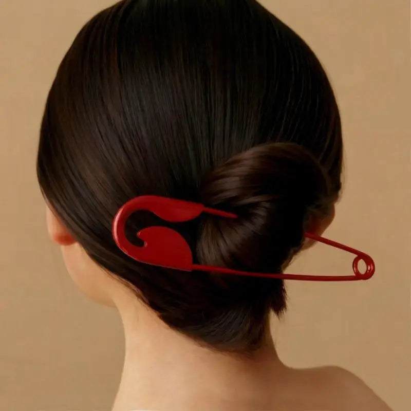 Large Safety Pin Hair Clip Metal Hair Barrettes for Girls Unique Design Hair Styling Tool for Daily Wear