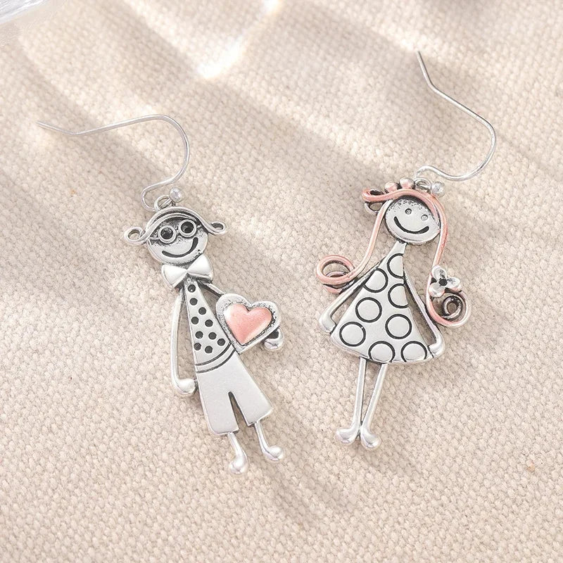 Creative Fashion Boy and Girl Pattern Dangle Earrings Women Vintage Silvery Plated Festival Pendant Earrings Jewelry Accessories