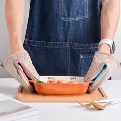 Fish Shaped Silicone Anti Scald Oven Glove | Kitchen Glove for Hot Dishes and Trays detail view