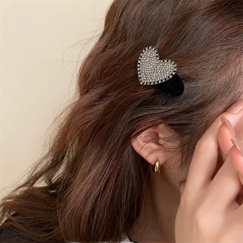 Beautiful Heart-shaped Hairpins for Women Shiny Rhinestone Small Spring Clip Hair Ornaments