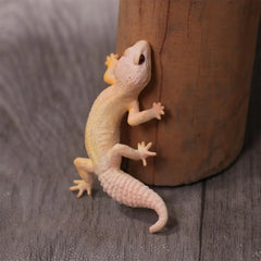 Realistic Lizard Toy Figure | Reptile Animal Model for Kids and Prank Props detail view