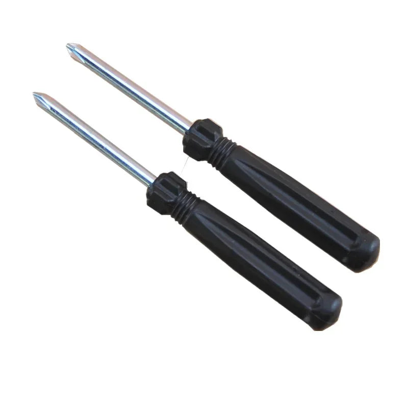 Dual Purpose Manual Screwdriver | Compact Cross and Flathead Set lifestyle view