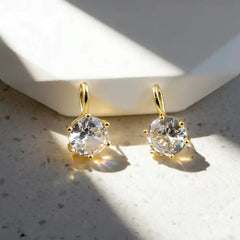 [Shining Protagonist] Synthetic Zirconia Necklace for Women | 316 Stainless Steel Coll close-up view