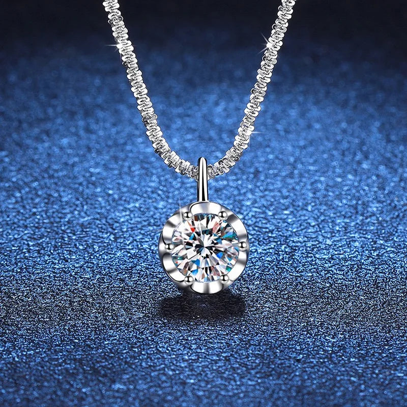 Andara Luxury 925 Sterling Silver AAAAA Zircon Pendant Necklace Fashion Italian Silve lifestyle view