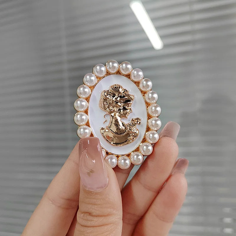 Retro Blue Crystal Big Waterdrop Pendant Brooch for Women Full of Rhinestone Brooch Pin Clothing Accessories Vintage Jewelry