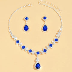 3-piece Women's Claw Chain Series Geometric Droplet Earrings Necklace Set Wedding Banq close-up view